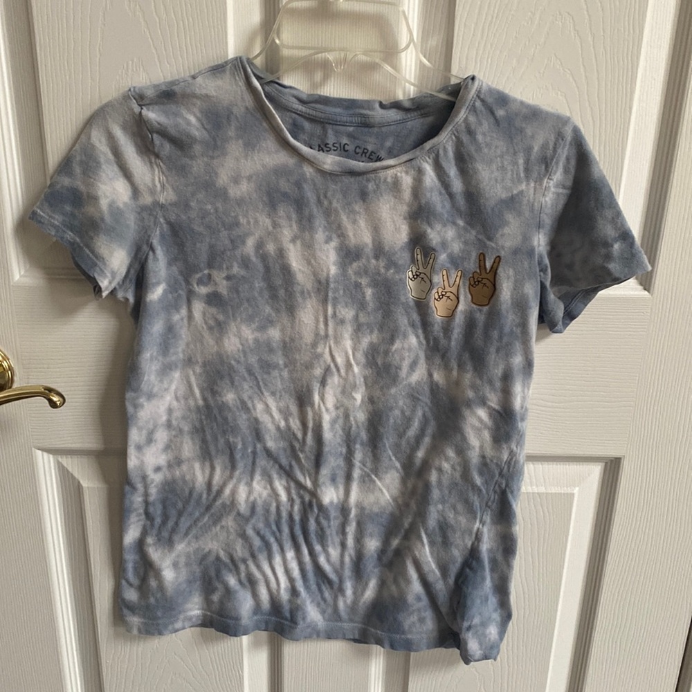 Blue and white girls classic crew Aeropostale T-shirt